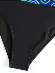 Women's Geometric Pattern Design Sexy Casual Resort Split Swimsuit (With Breast Pads)