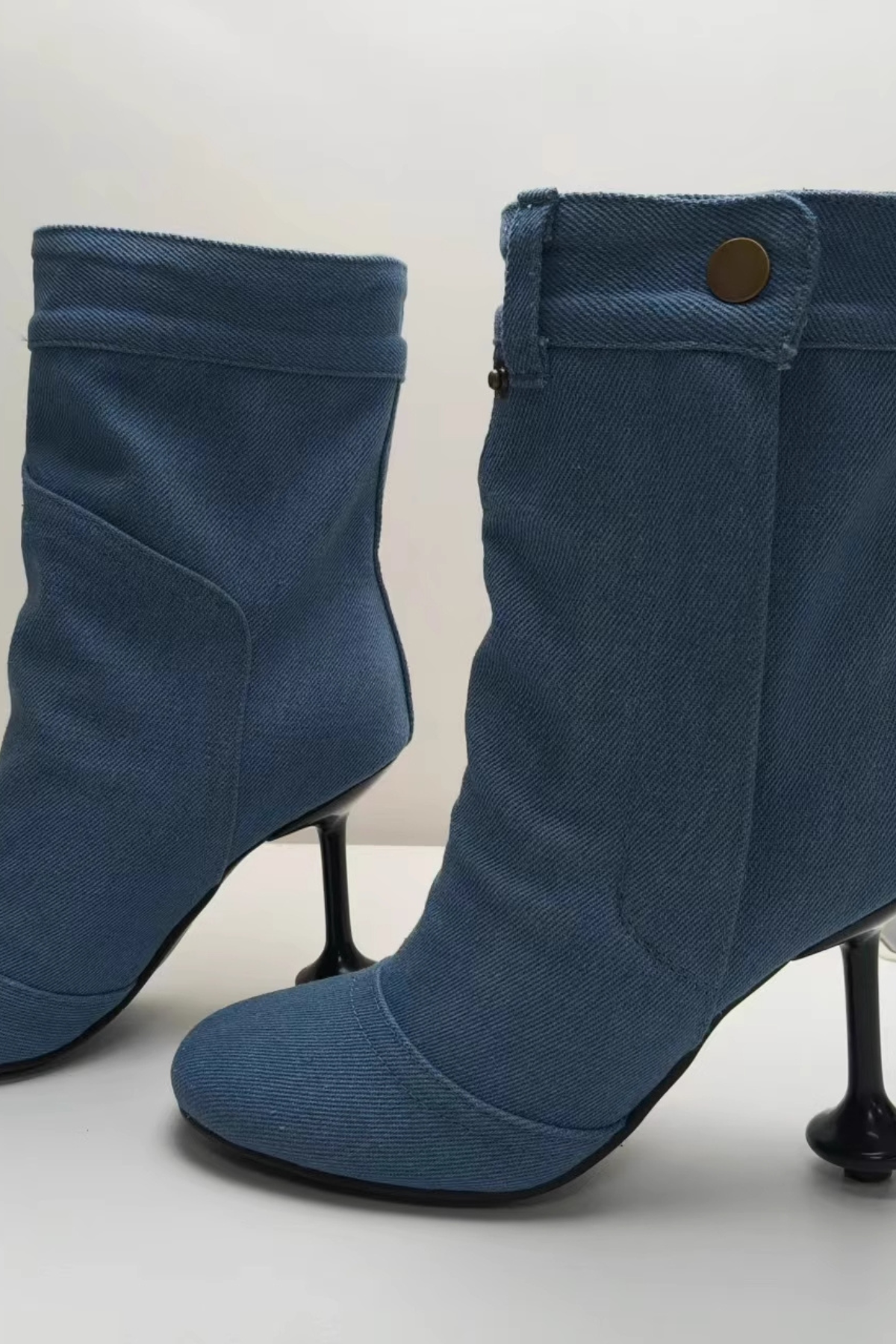 Violet | Women's boots with a chunky heel main image 0