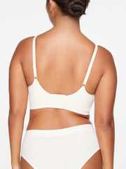 Classic Comfortable Wireless Bra Salt