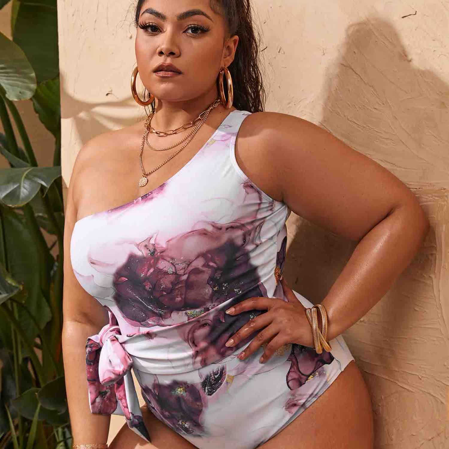 OHITFITS Curvy Women's  One-piece Single Shoulder Swimwear