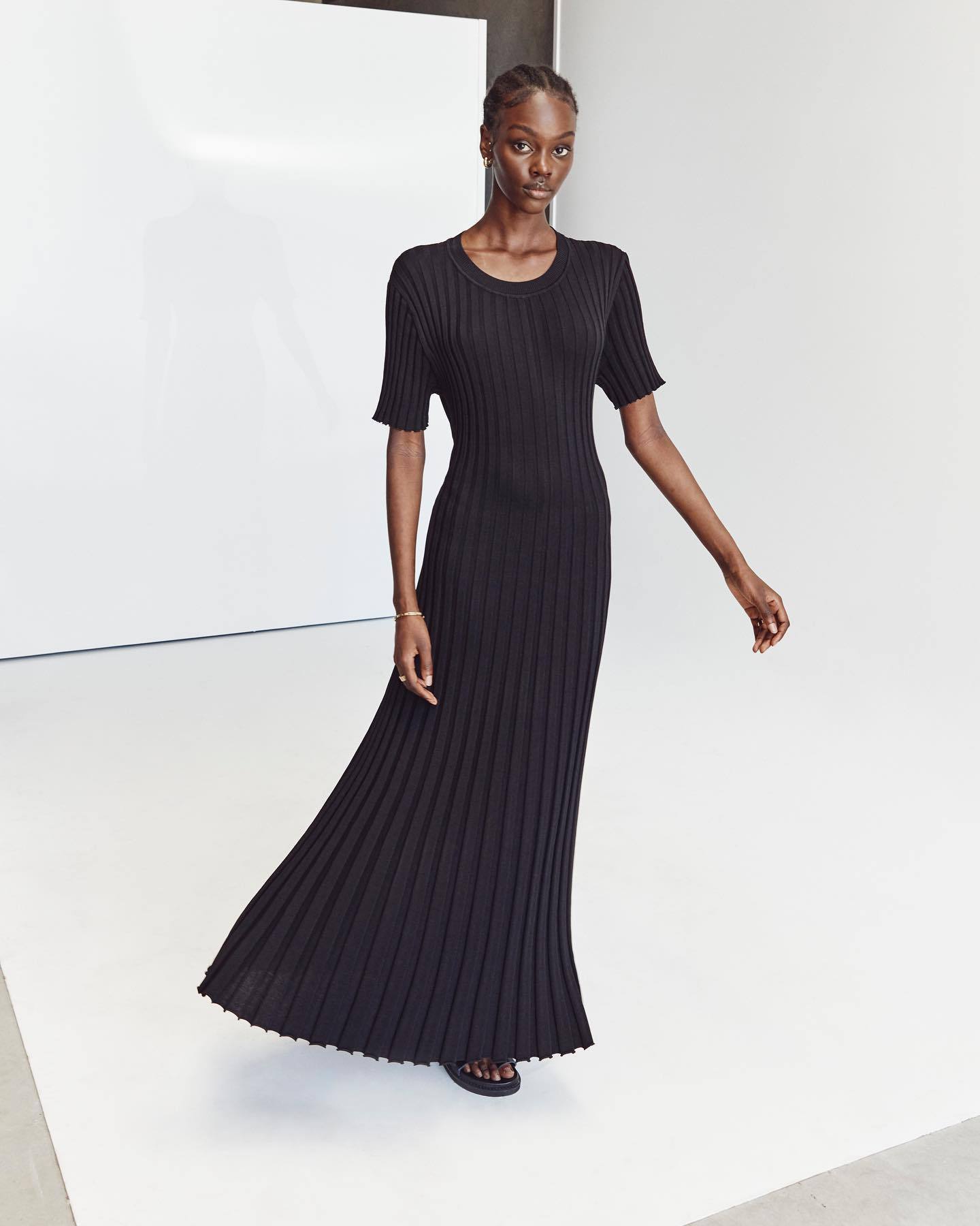 Sanra Short-Sleeve Ribbed Midi Dress