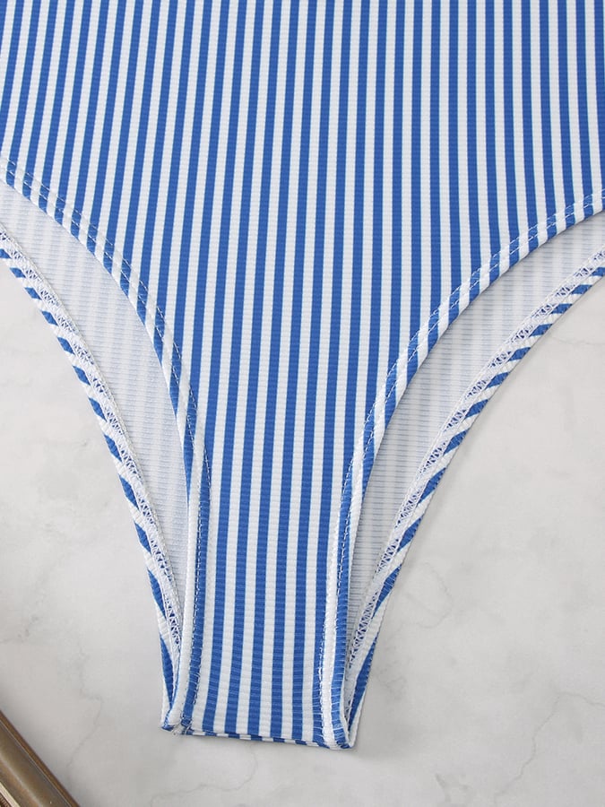 Women's Sexy Casual Resort Split Swimsuit With Ruffle Design (With Breast Pads)