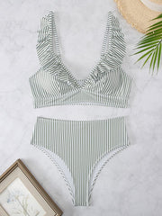 Women's Sexy Casual Resort Split Swimsuit With Ruffle Design (With Breast Pads)