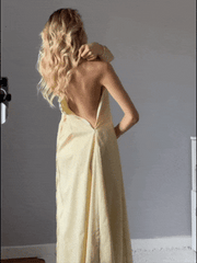 Langes Sommerkleid mit gerüschtem Cup-Detail
