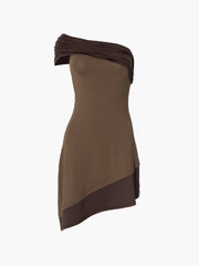 Zweifarbiges asymmetrisches kurzes Kleid