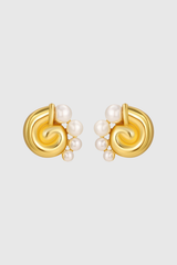 Jayleen Whorl Pearl Earrings In Gold