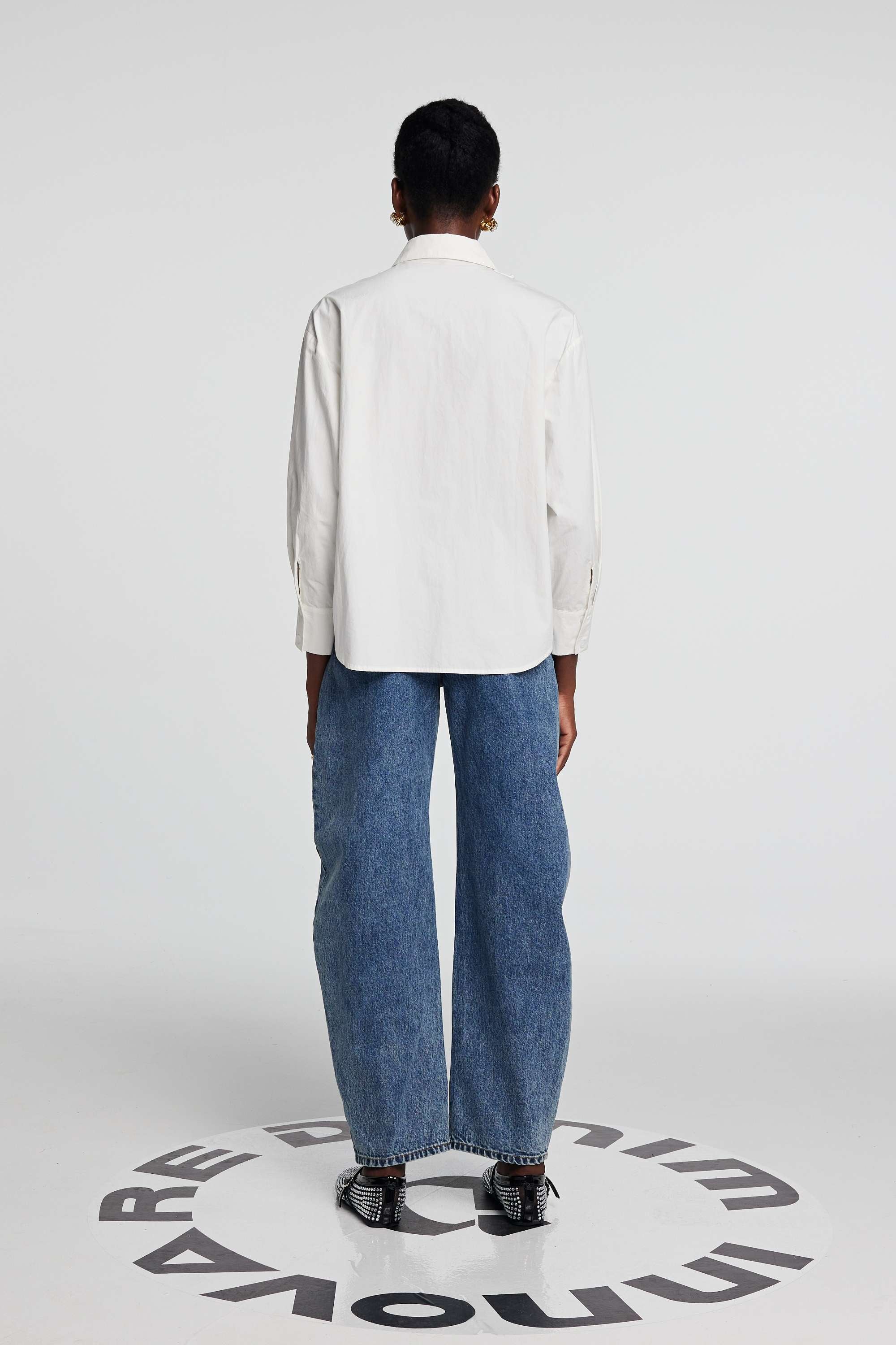 Kira Hollow Flower Long Sleeves Top