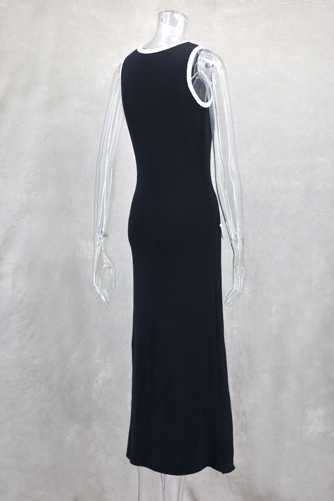 AUDREY TIMELESS ELEGANCE WOOLEN MIDI