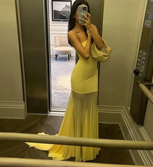 Elegant Strapless Pleated Dress