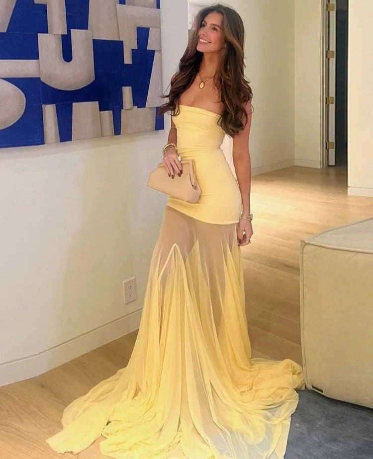 Elegant Strapless Pleated Dress