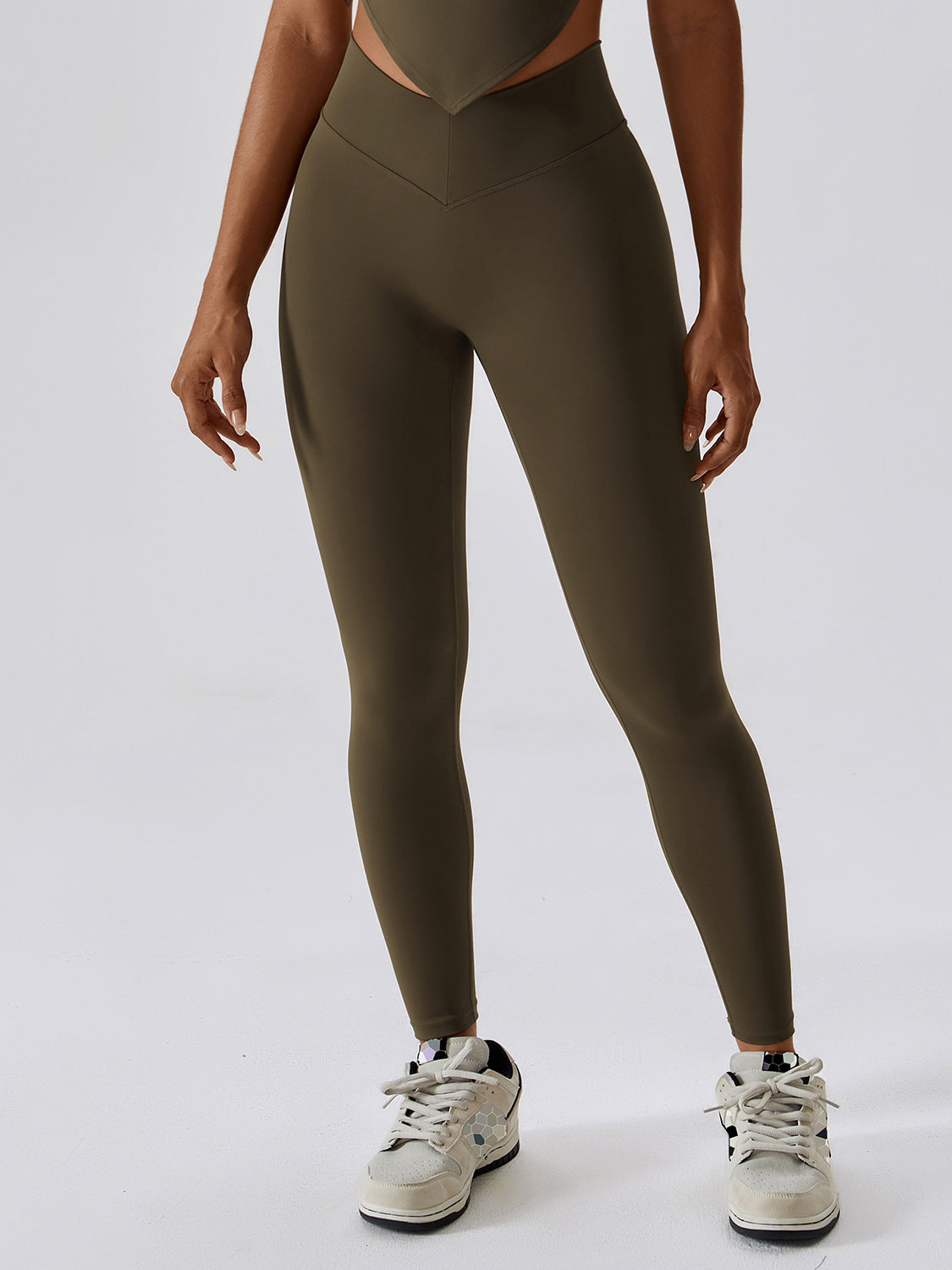 Back V Scrunch Pocket Yoga Leggings