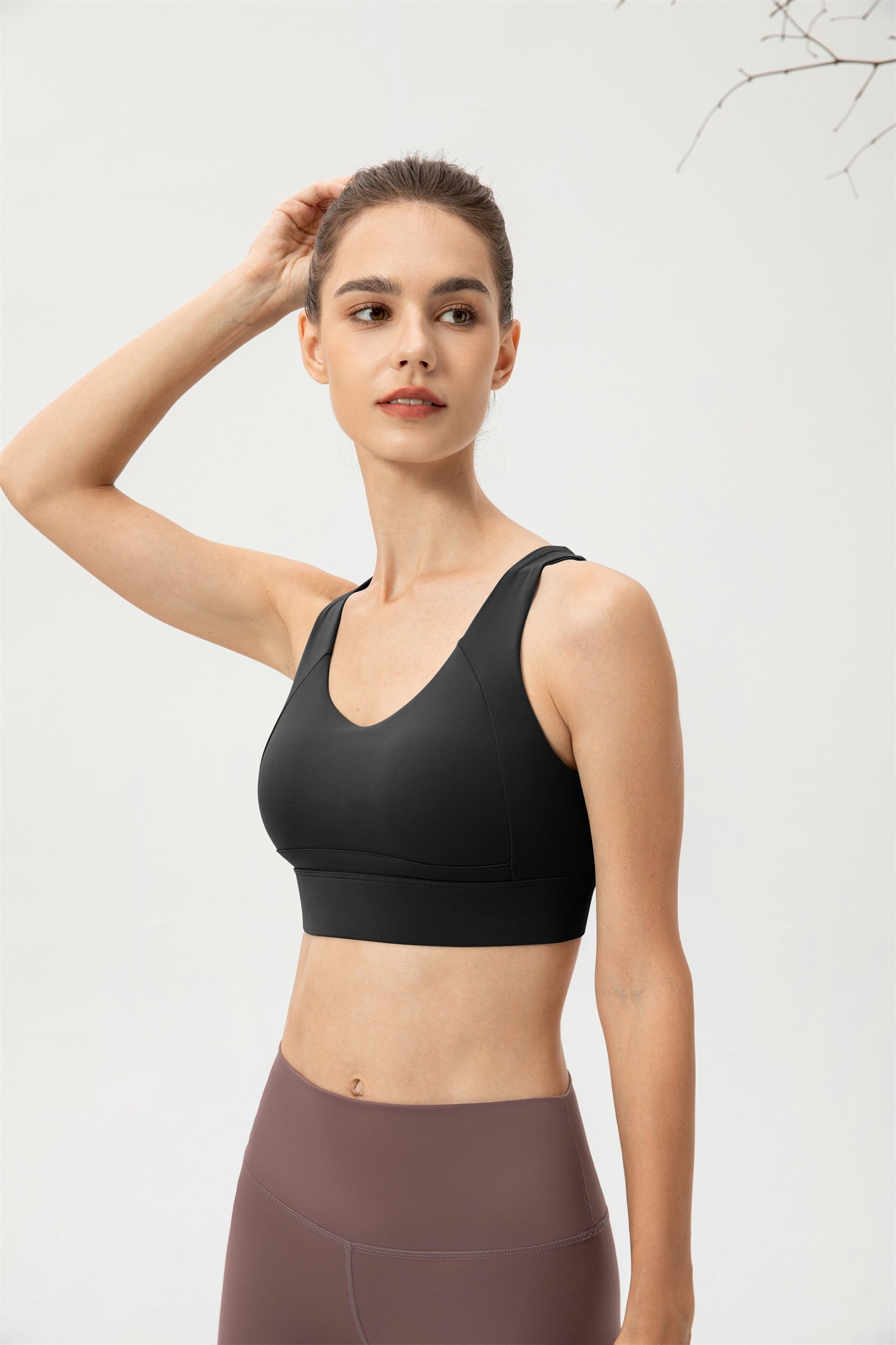 Crisscross Strappy Adjustable Hook Sports Bra