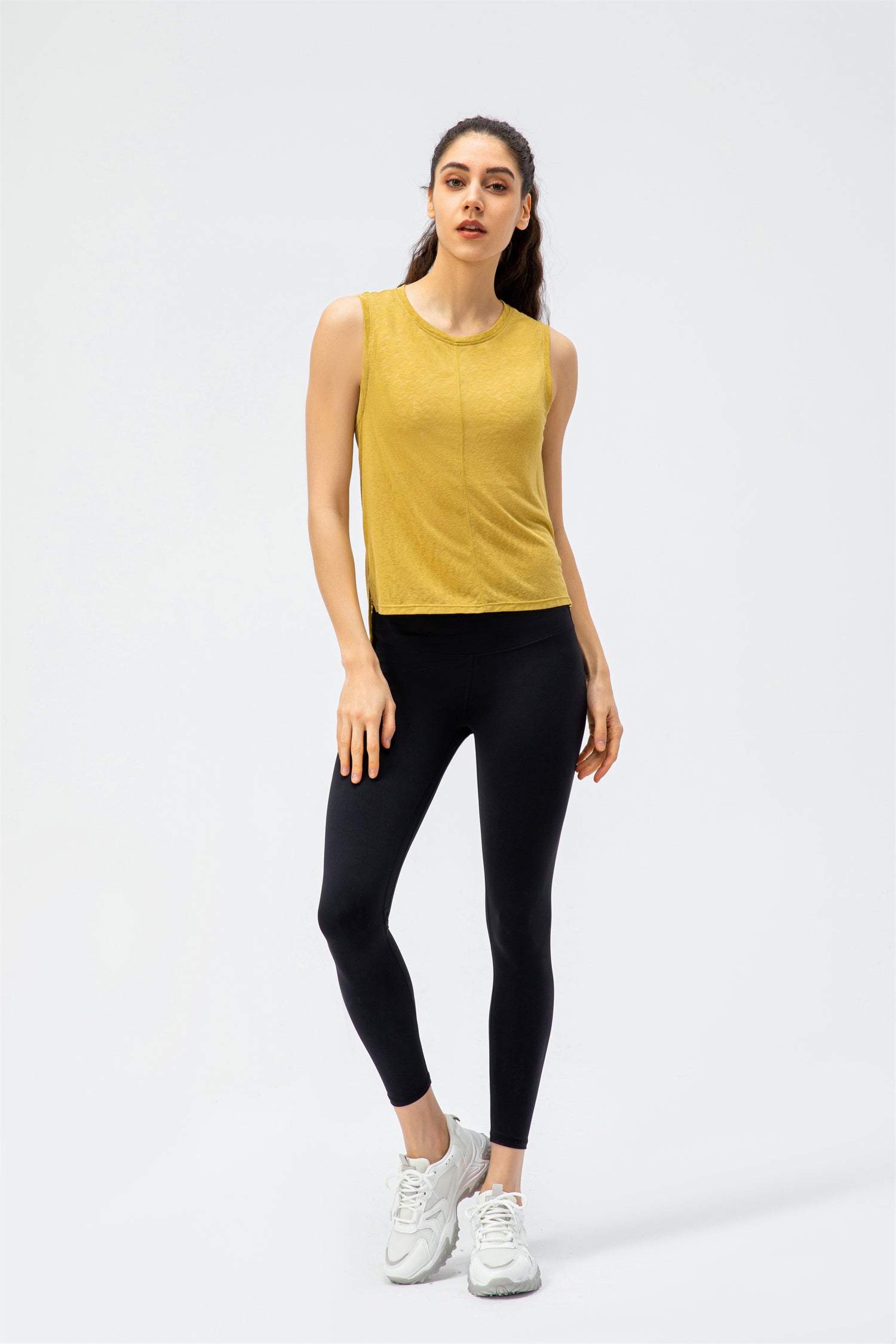 Round Neck Split Sleeveless Sports Top