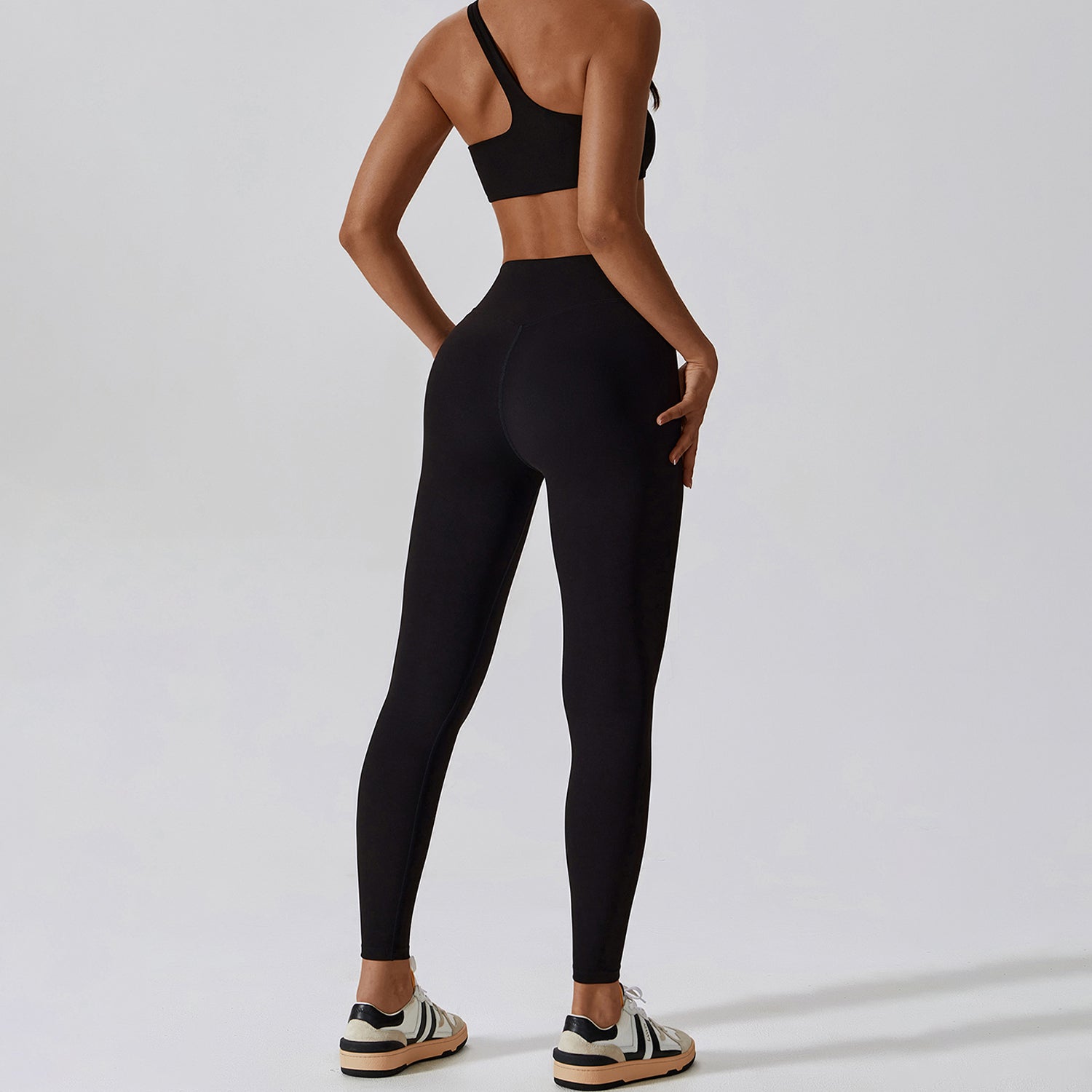 V Cross Leggings