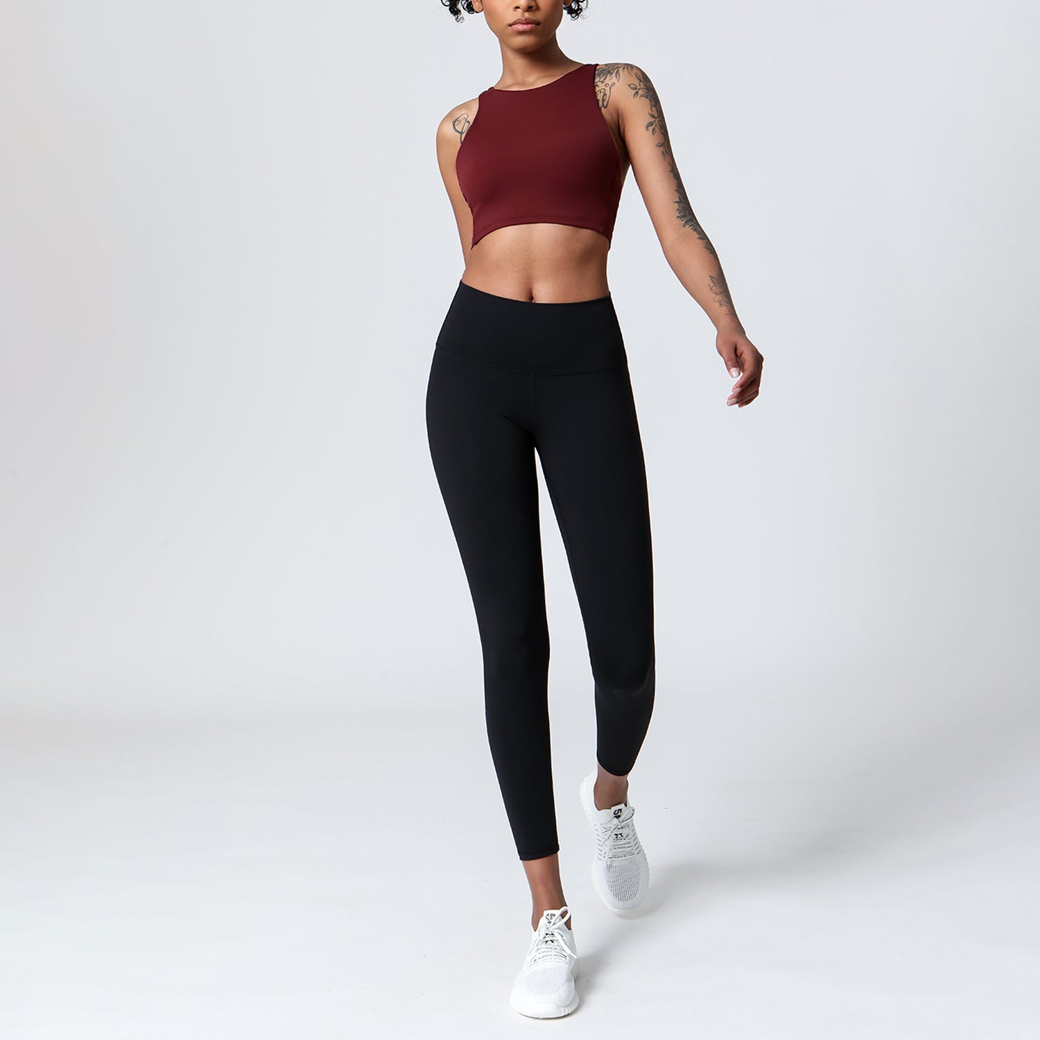 Cut Out Sports Bra - Silvain