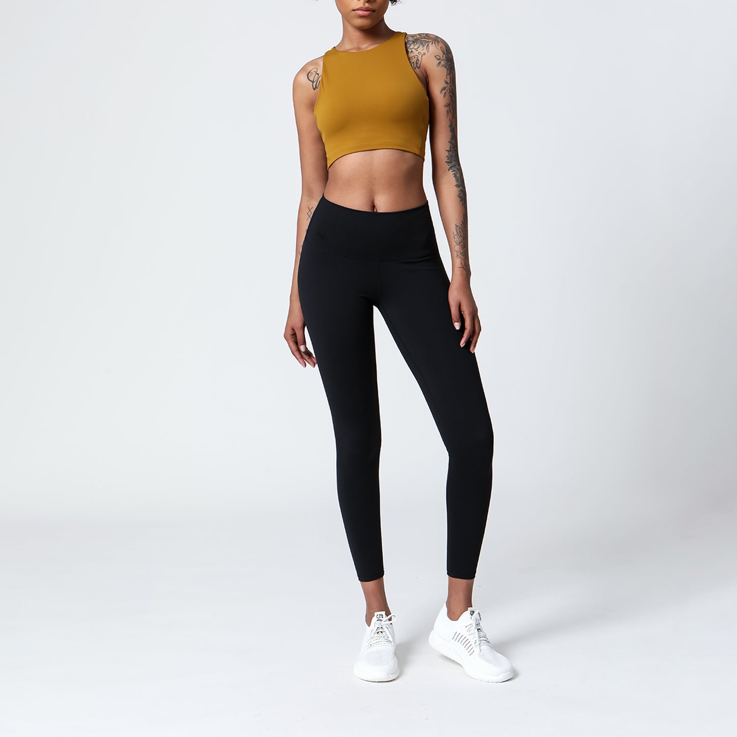 Cut Out Sports Bra - Silvain