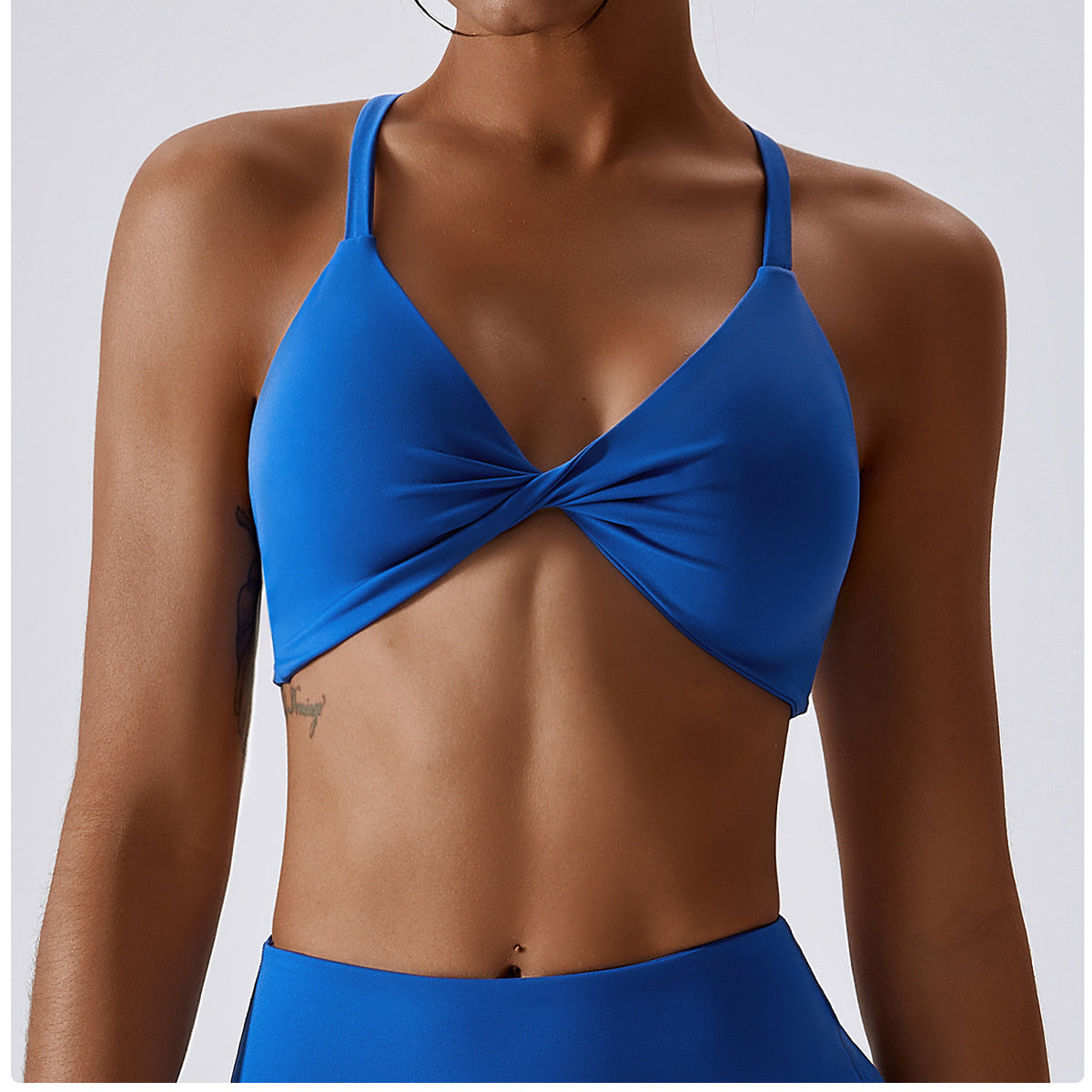 Twisted Backless Sports Bra